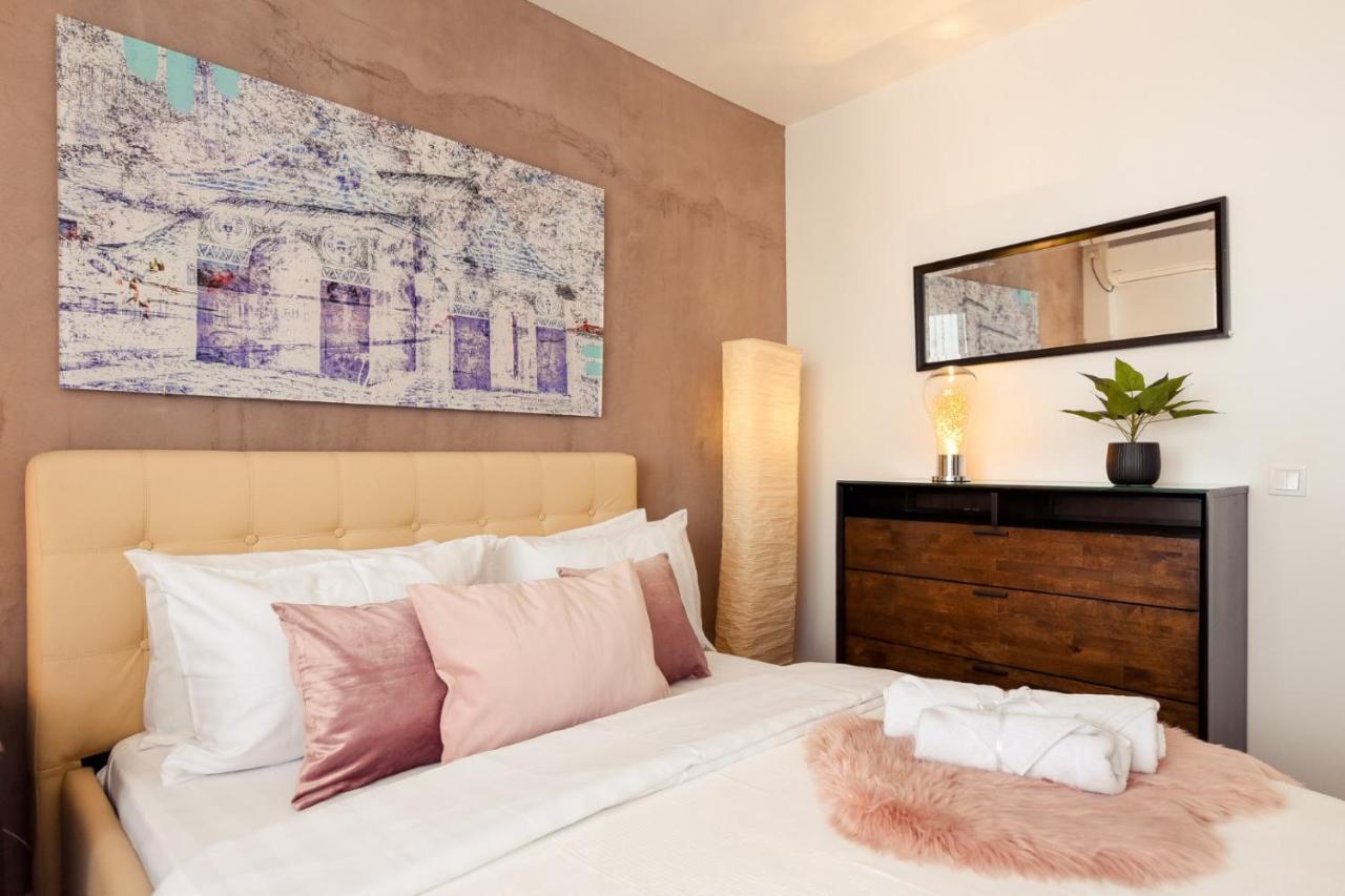 New - Elegant Duplex With Amazing View & Balcony - Homey Residence Bucareste Exterior foto