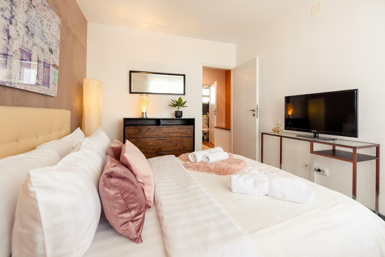 New - Elegant Duplex With Amazing View & Balcony - Homey Residence Bucareste Exterior foto